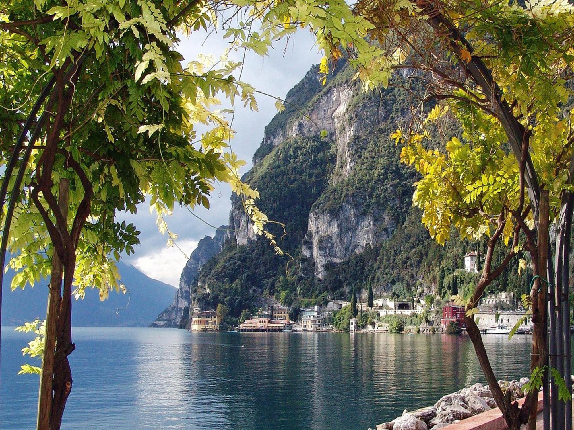 Infinity View Garda Lake Tenno Eksteriør billede